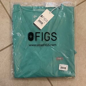 Figs Surgical Green Catarina Women’s One-Pocket V-Neck Scrub Top